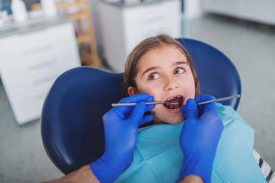 Prima visita dal dentista per bambini — Studio Odontoiatrico Mengoni